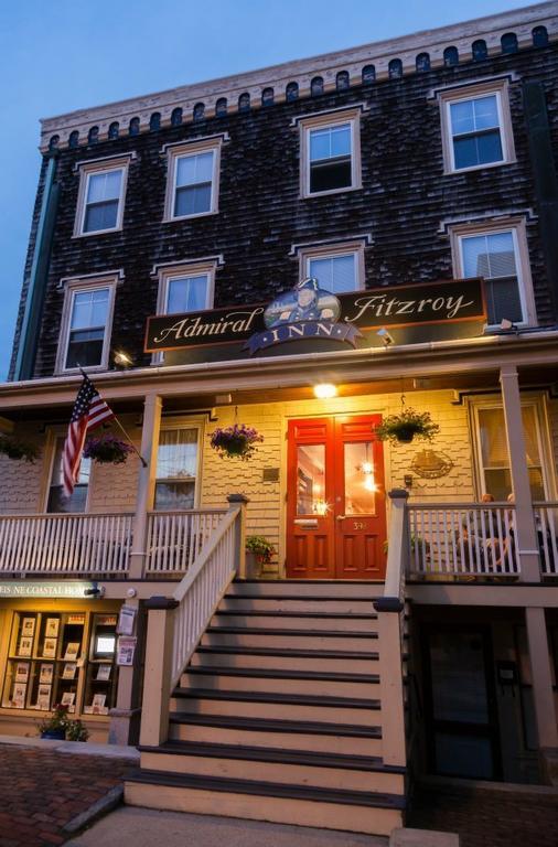 Admiral Fitzroy Inn Tour de Tour de Newport Extérieur photo